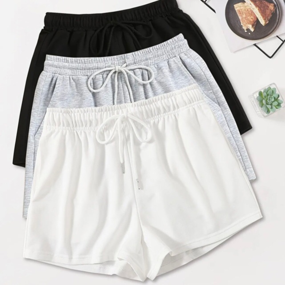 3 pair knit shorts, slash pkts, elastic waist w/ drawstring, NWOT -junior sz M - Picture 4 of 11
